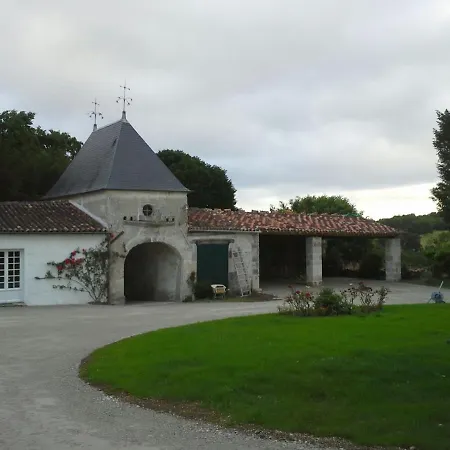 Le Logis Du Plessis 3*