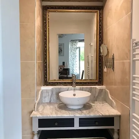 Alojamento de Acomodação e Pequeno-almoço Le Logis Du Plessis 3*